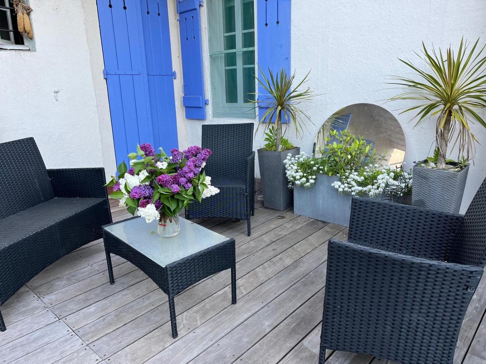 Gite Chez Madeleine Apartment Louhans Bagian luar foto